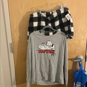 Disney Gray Long Sleeve Dalmatian Graphic Tee and Shorts Women’s Pajama Set XL